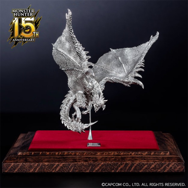 真·金银火龙来了!capcom推出纯金纯银金银火龙雕像,每个售880万日元