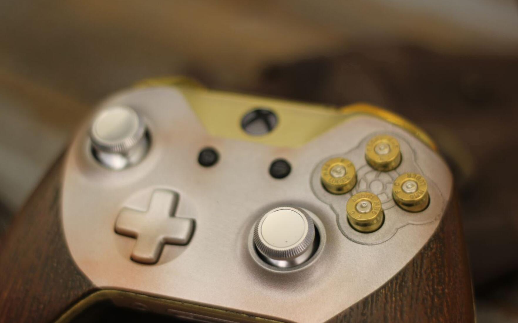 xbox推出精美《荒野大镖客2》主题造型手柄,全球限量1款