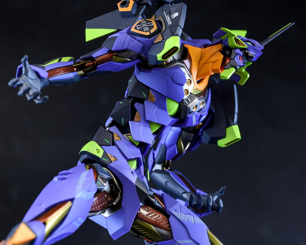 万代metal build《新世纪福音战士》初号机制品版样品图