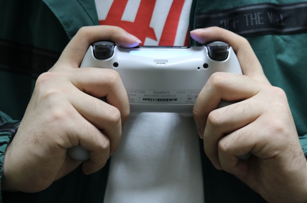 此药苦口,但能救命——官方ps4手柄"背键"体验报告